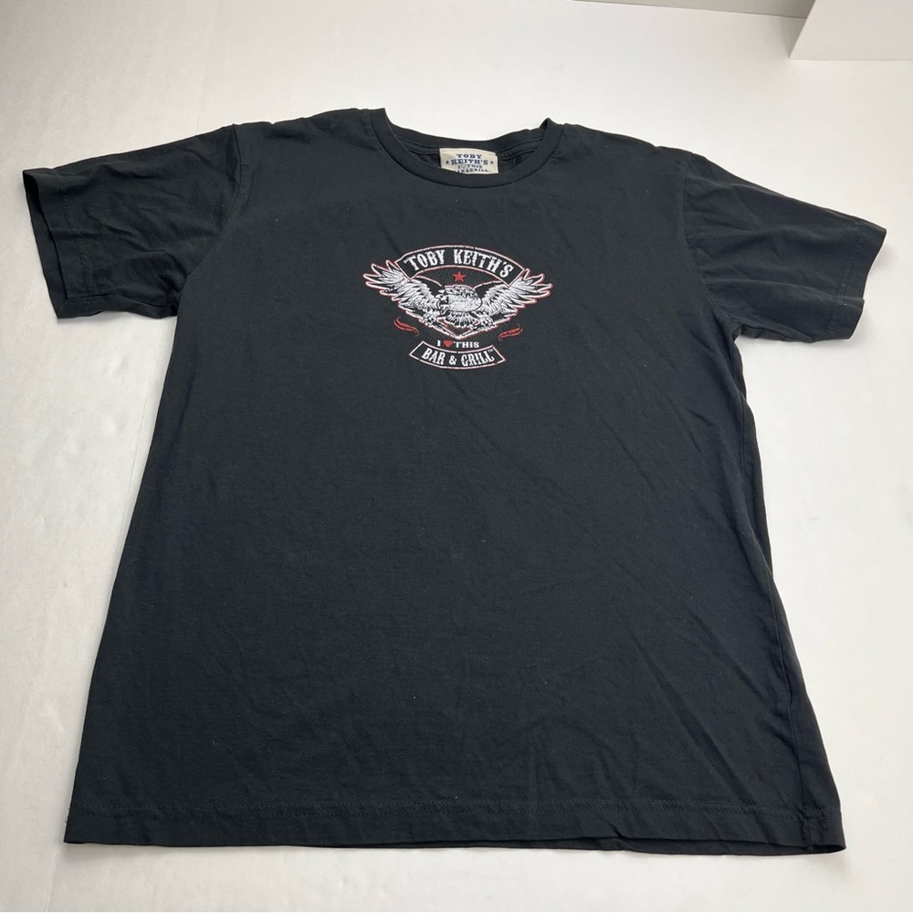 Toby Keith’s I Love This Bar & Grill Unisex Size Medium Black Short Sleeve Shirt